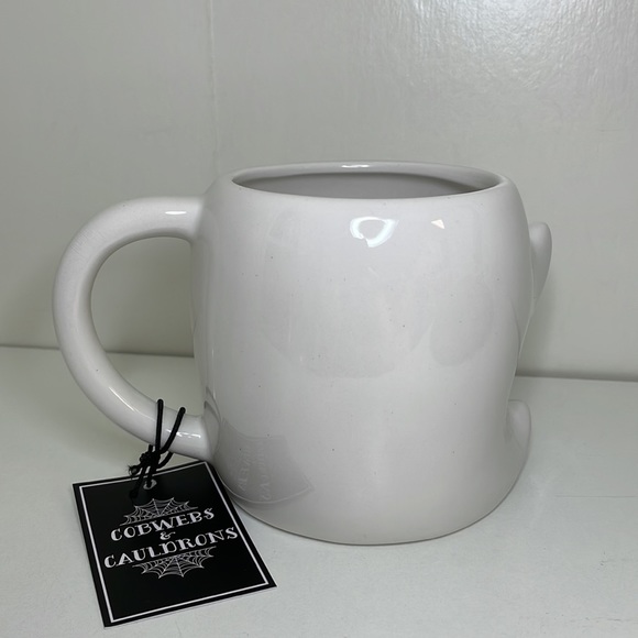 👻💗BOO! Figural Ghost 3D Ceramic Halloween Mug - Picture 3 of 6